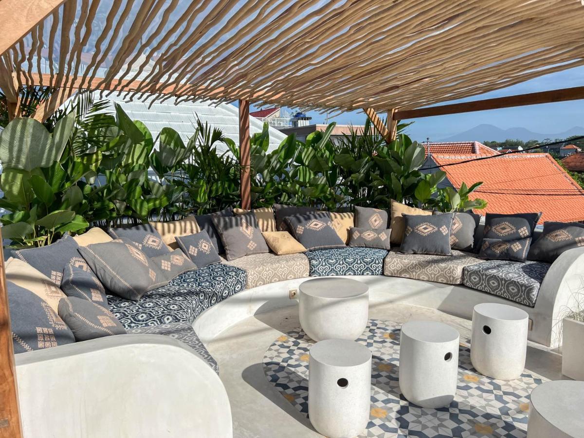 Casa Blanca Villa Canggu Buitenkant foto