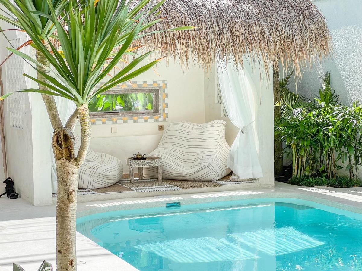 Casa Blanca Villa Canggu Buitenkant foto